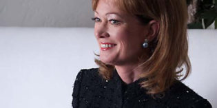 MASTER SOMMELIER CATHERINE FALLIS LAUNCHES WINE REVIEW MASTER SOMMELIER CATHERINE FALLIS LAUNCHES WINE REVIEW